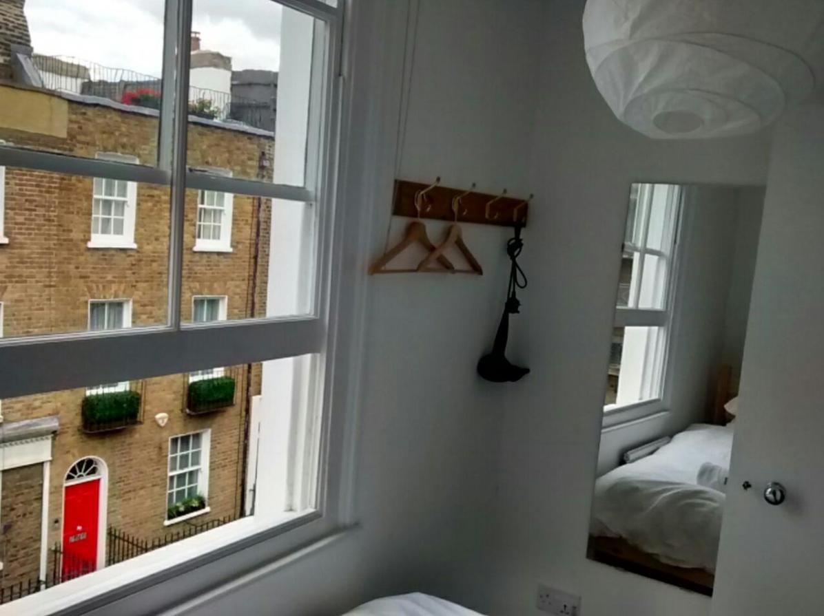 Central London Flat. Georgian Terrace. Bright. Экстерьер фото