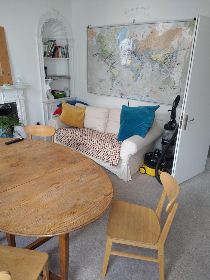 Central London Flat. Georgian Terrace. Bright. Экстерьер фото